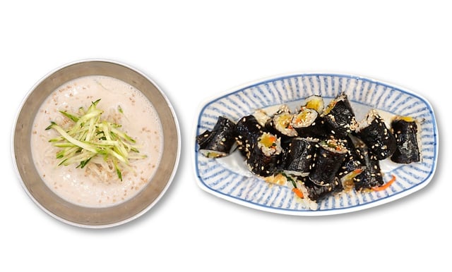 Nudeln in kalter Sojabohnensuppe + Seetang-Rollen-Häppchen 1