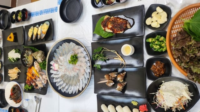 Assorted Sliced Raw Fish 1