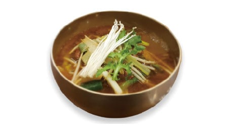 Koreansk oksekødssuppe med ris 1
