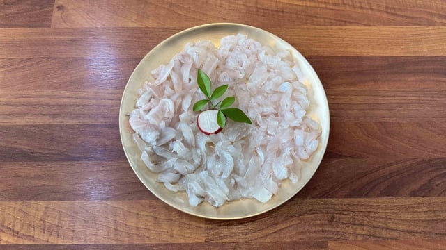 Pesce crudo extra tagliato grossolanamente 1