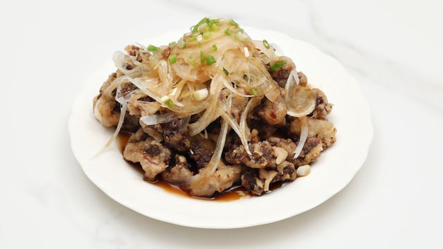 Deep-fried Beef with Sweet and Sour Sauce 1