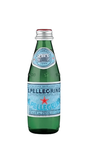 Natürliches Mineralwasser mit Kohlensäure 1