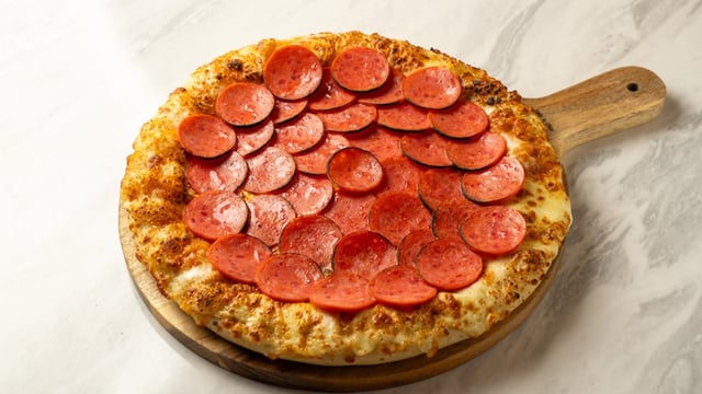 Pepperoni pica 1