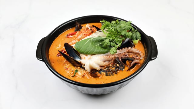 Extra Spicy Seafood Noodle Soup 1