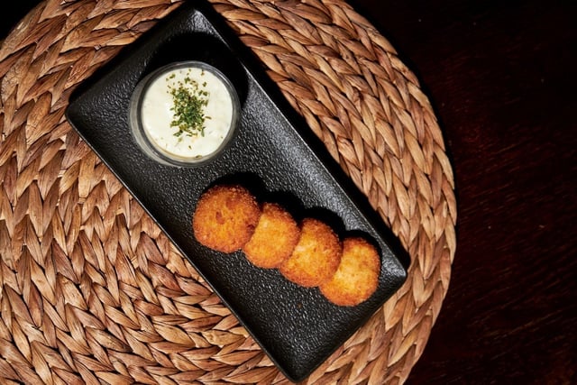 Deep-fried Shrimp Cake 1