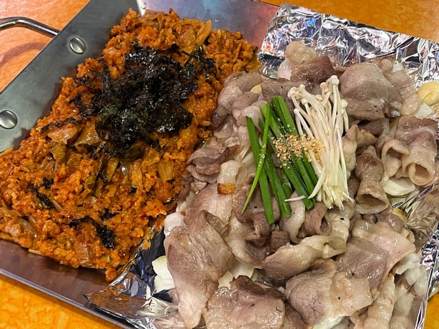 Seaweed Fried Rice with Pork Belly 1
