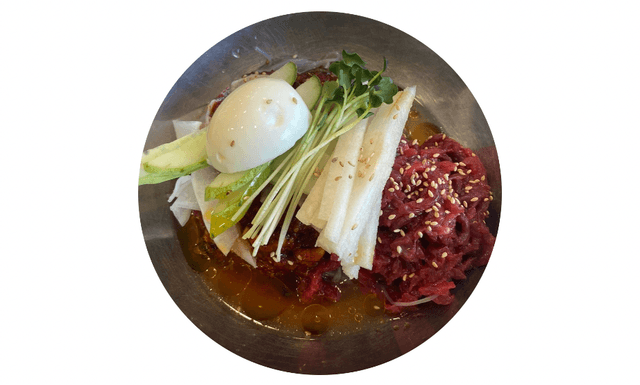Macarrão Frio Picante de Trigo Sarraceno com Tártaro de Carne 1