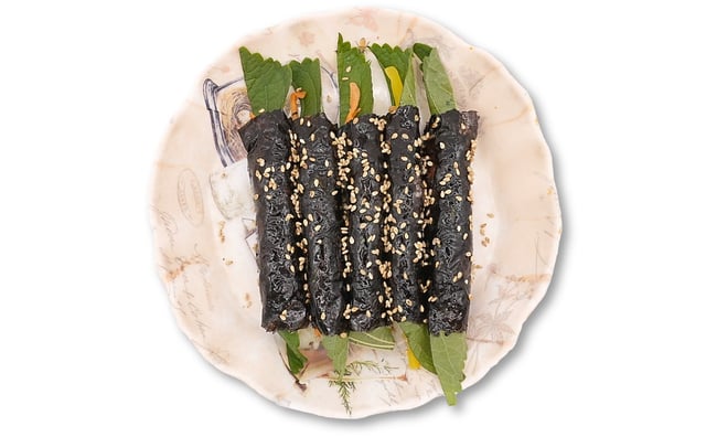 Sesame Leaf Seaweed Roll Bites 1