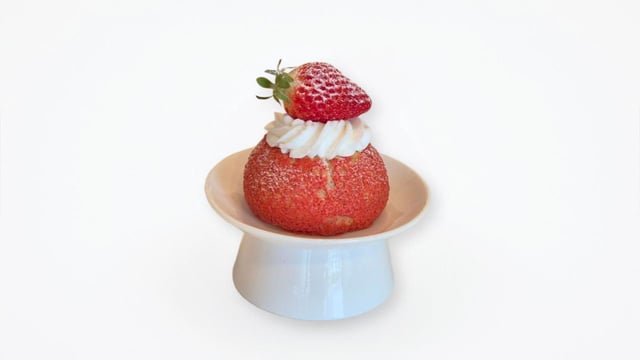 Strawberry Cookie Choux 1