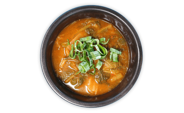 Spicy Beef Soup with Napa Cabbage 1