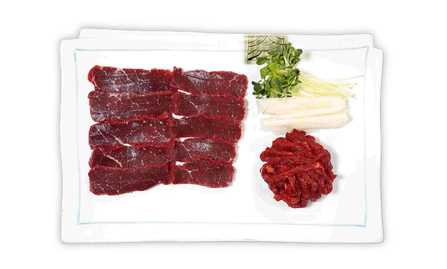 Sortido de Fatias de Carne de Boi Crua ao Estilo Coreano 1