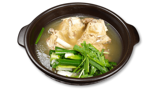 Ganze Hühnersuppe mit Sumach 1