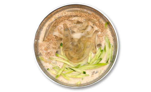 Jeli Agar-Agar Rumpai Laut dalam Sup Kacang Soja Sejuk 1