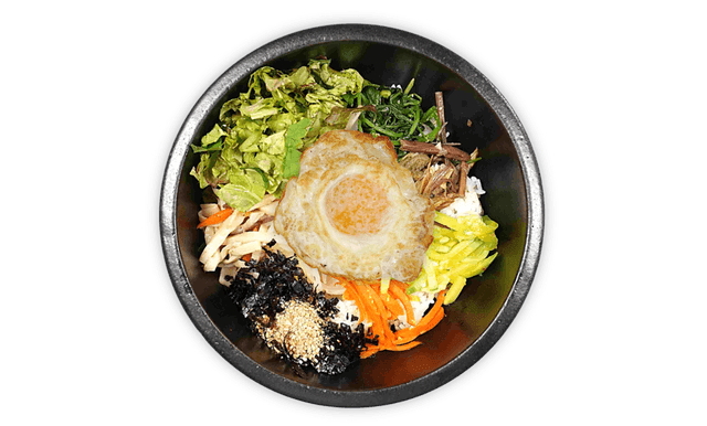 Bibimbap en olla de piedra caliente 1