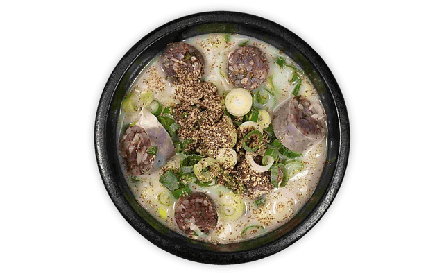 Gefüllte koreanische Wurstsuppe mit Knoblauch und Reis 1