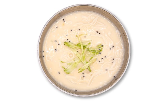 Noodles in Cold Soybean Soup 1