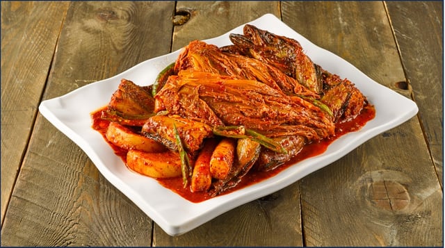 Merluzzo semi-essiccato brasato piccante con kimchi stagionato 1