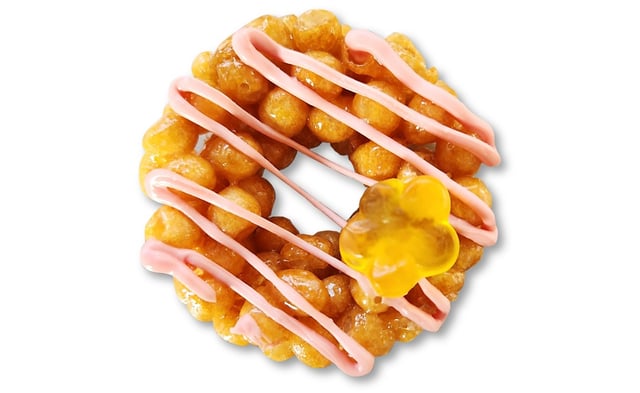 Donut-shaped Sweet Rice Puffs Snack with Pink Chocolate 1