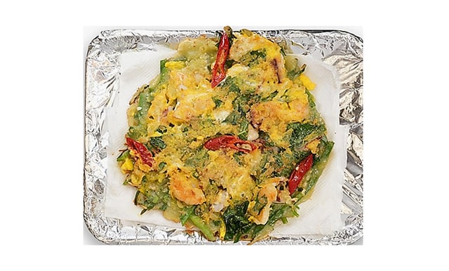 Палачинка с морски дарове и зелен лук 1