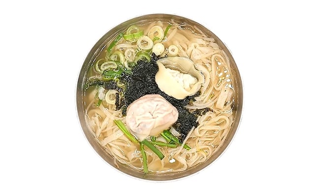 ก๋วยเตี๋ยวและเกี๊ยวน้ำซุป 1