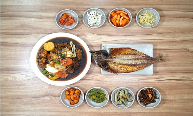 Andong-style Braised Chicken Set Menu 1