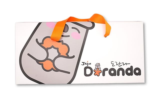 Jeju Donut-shaped Sweet Rice Puffs Snack 1