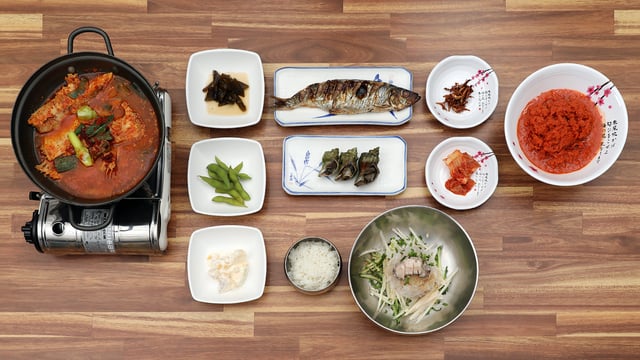 Bone-in Sliced Raw Fish in Cold Broth 1
