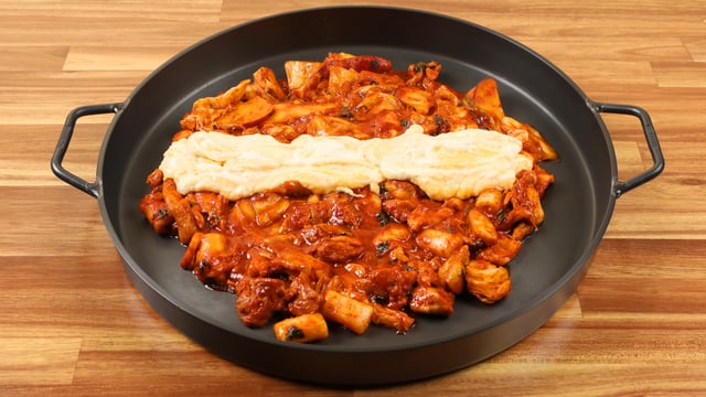 Stir-fried Chicken with Cheese Flakes 1