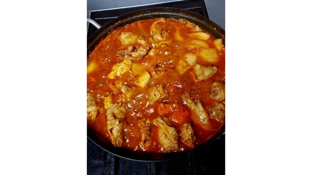 Spicy Braised Chicken with Vegetables 1