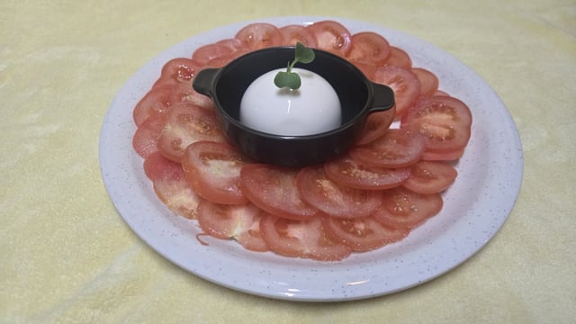 Honey Tomato 1
