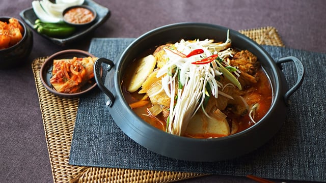 Pork Backbone and Aged Kimchi Stew 1