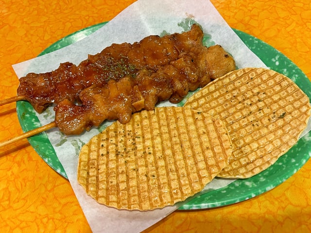 Chicken Skewers 2 piece + Deep-fried Filefish Jerky 1