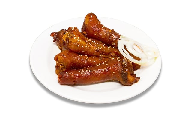 Braised Pig Tails 1