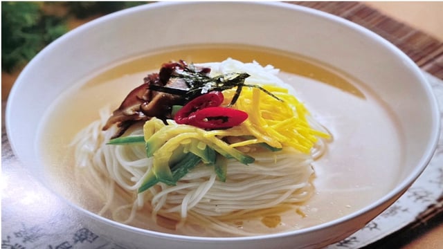 Noodles in Anchovy Soup 1