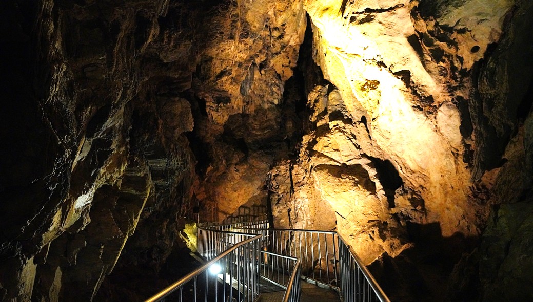 Ondaldonggul Cave (Natural Monument No. 261) 4