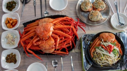 Unlimited Serving of Red Snow Crab 1