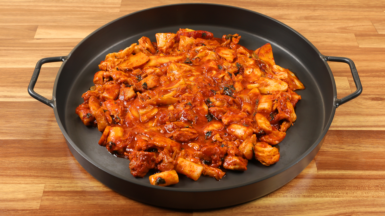 Chuncheon Spicy Stir-fried Chicken 1