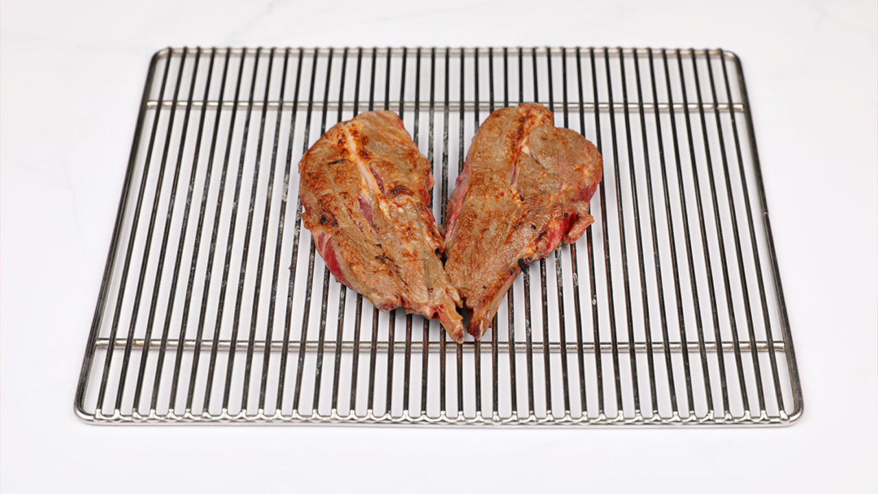 Grilled Jumbo Lamb Chops 1