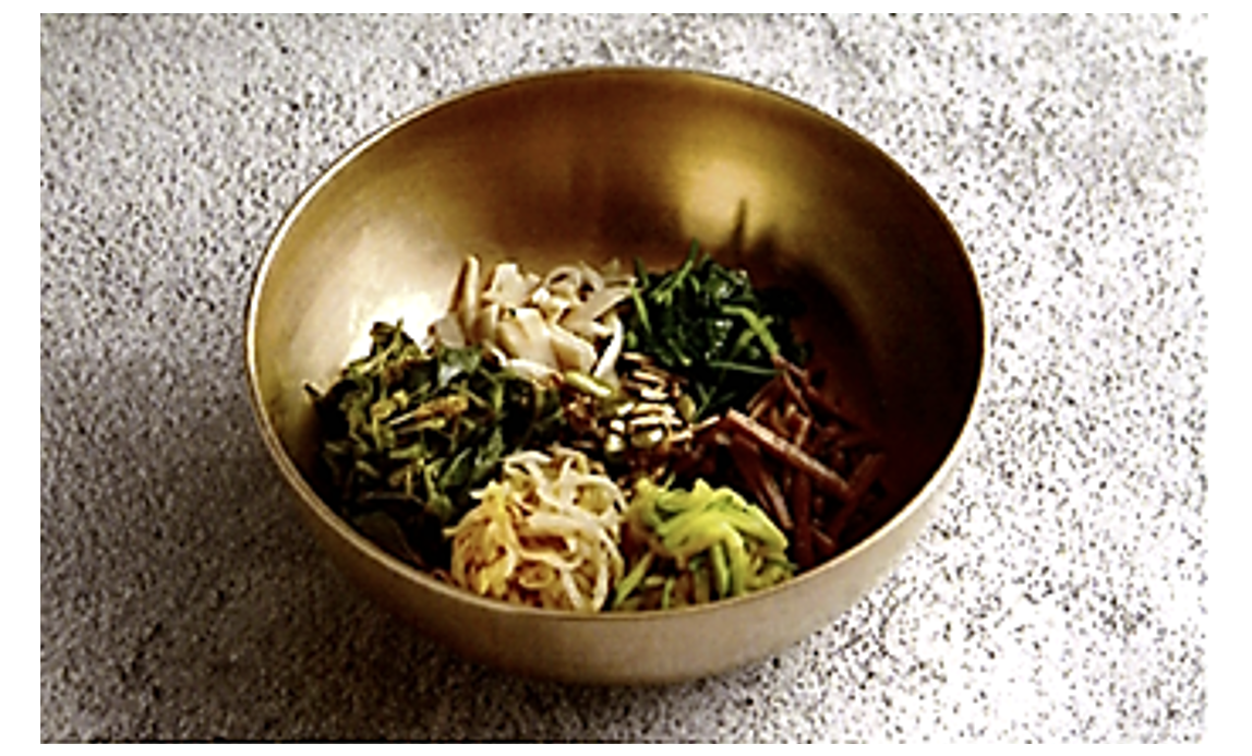 Bibimbap z morušových listů 1